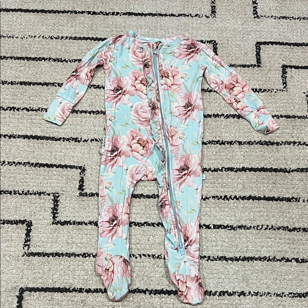 Posh Peanut Kennedy Zippered Floral Ruffled Footie
